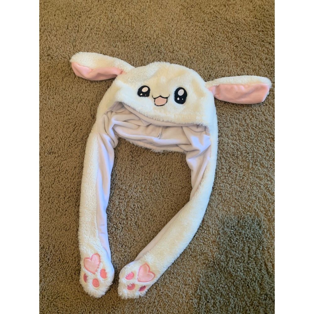 Bunny hat with ears that move